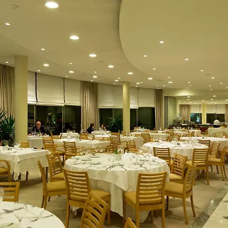 Santa Maria Hotel 4*
