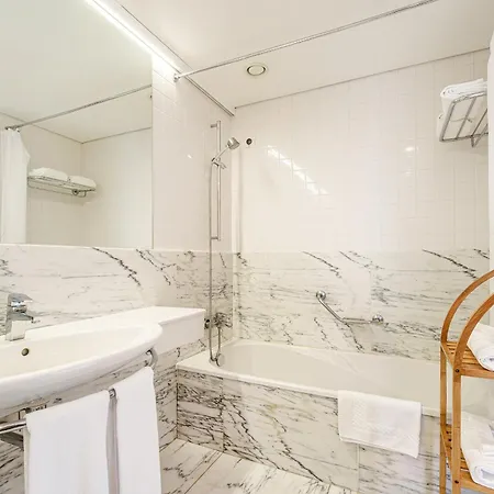 Santa Maria Hotell 4*